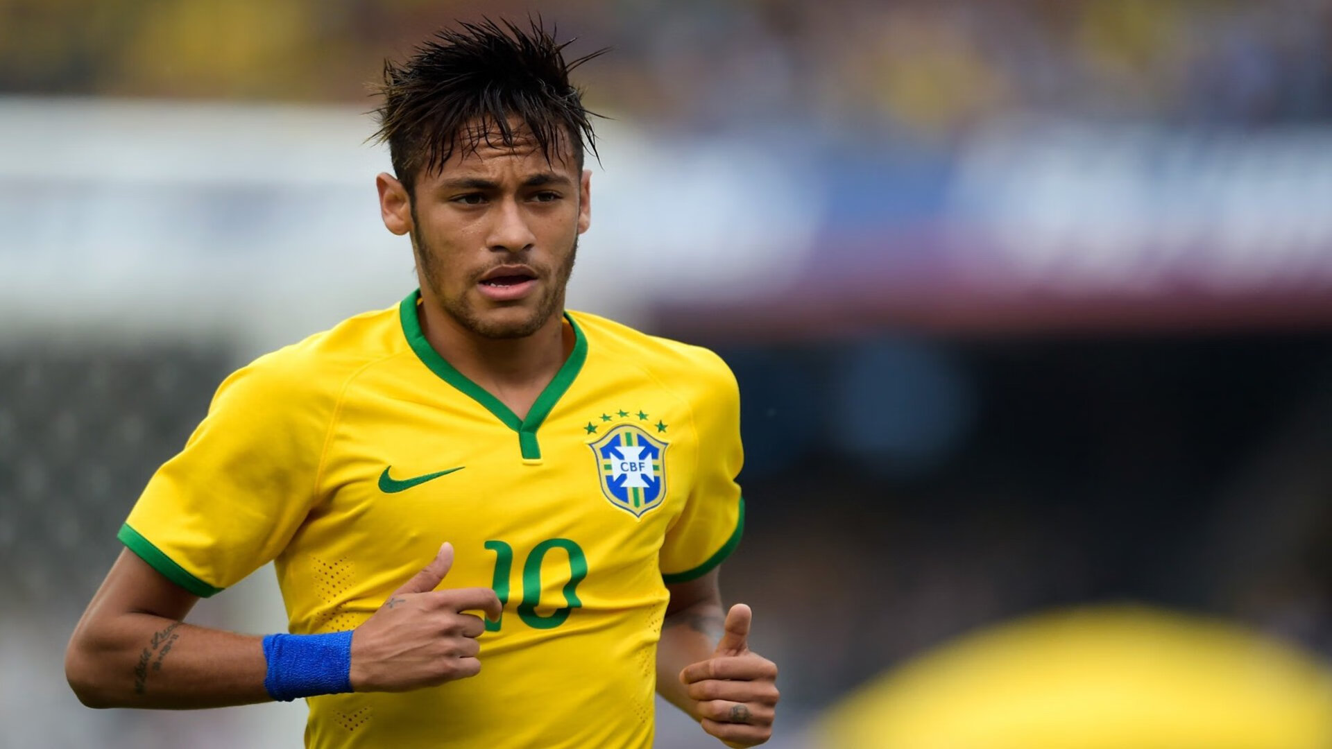 “足球+大健康”产业融合创新，推动全民体育与健康产业深度结合